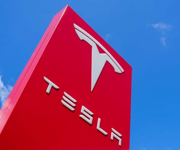Tesla Changes Battery Strategy to Seek US Tax Breaks