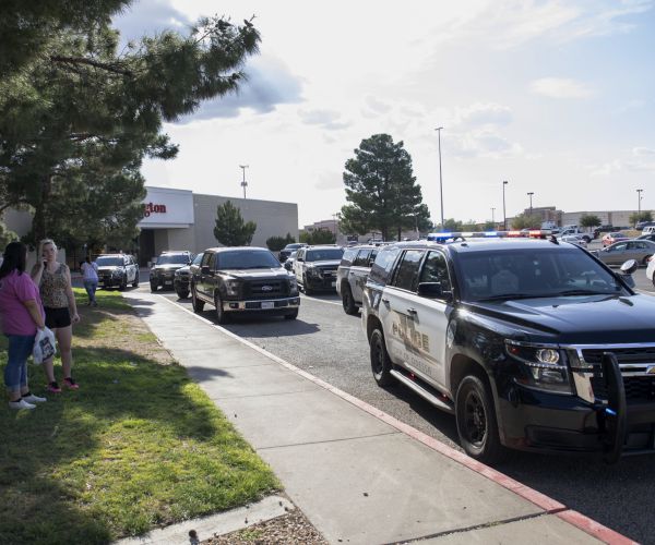  Neighbor: Gunman Was 'Violent, Aggressive'