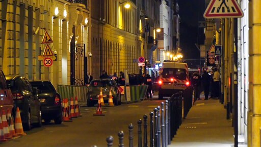 The Latest: Some Jewels Found after Paris Ritz Heist