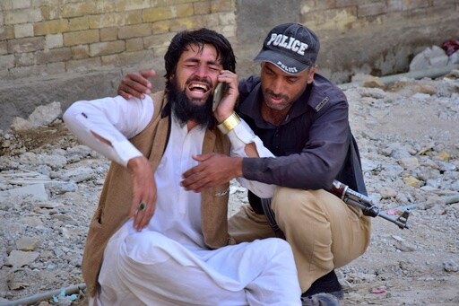 Bomb Targeting Pakistani Police in SW Kills 4, Wounds 18