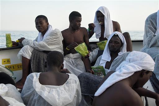 30 African Migrants Overcome High Border Fence, Reach Spain