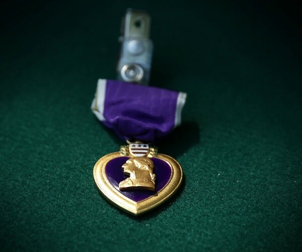 Purple Hearts Awarded to 39 Soldiers Injured in Iran Missile Attack