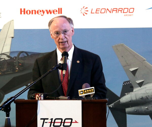 Robert Bentley, Alabama Gov., May Face Jail Time in Ethics Investigation