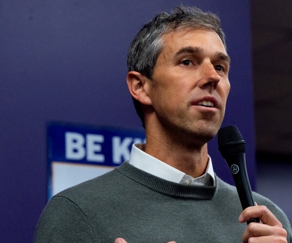 Beto O'Rourke speaks to college students and faculty during a rally