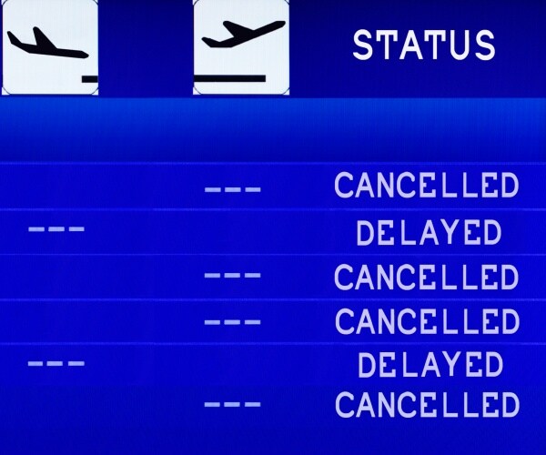 FAA: Travelers Should Expect Delays, Cancellations Amid Omicron Wave