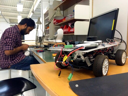 Swedish Student Startup Gets Deal to Build Electric Cars