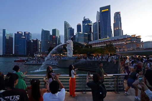 Francis Will be Only the Second Pope to Visit Singapore, One of the Wealthiest Nations