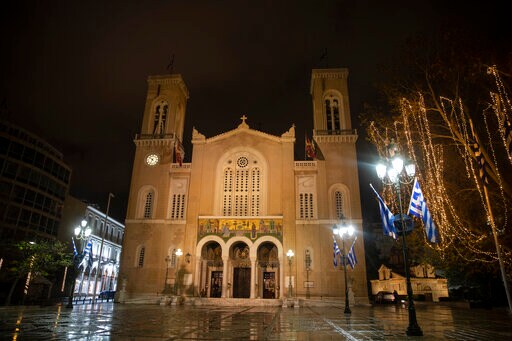Greek Churches Open on Epiphany Feast Despite Tight Lockdown