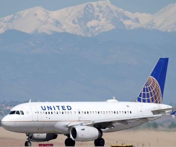 United Airlines 2Q Profit of $329M Misses Wall Street Target