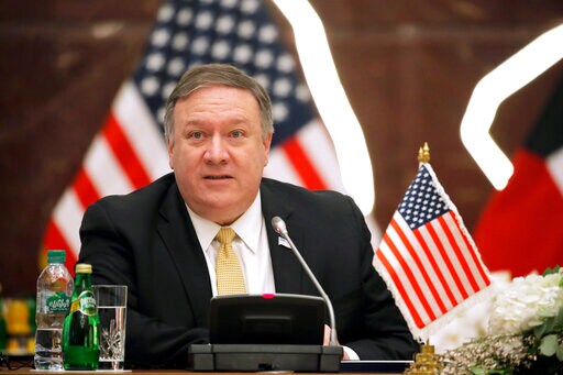 Pompeo, in Kuwait, again Urges Resolution to Gulf Crisis