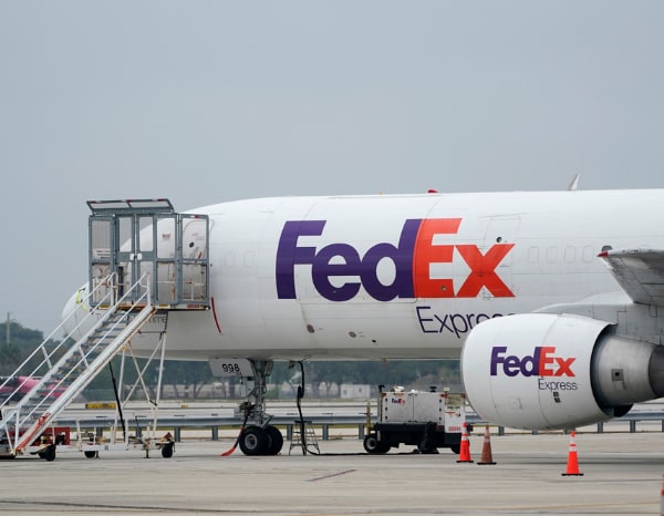 FedEx CFO John Dietrich to Step Down