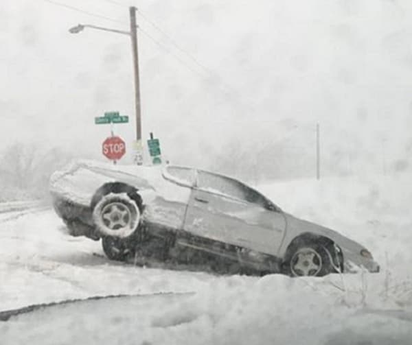 Late March Snowstorm Barrels Eastward for Easter Weekend