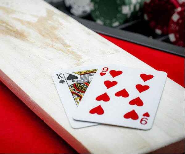 How Casino Mogul Steve Wynn Lost $10 Million on Baccarat