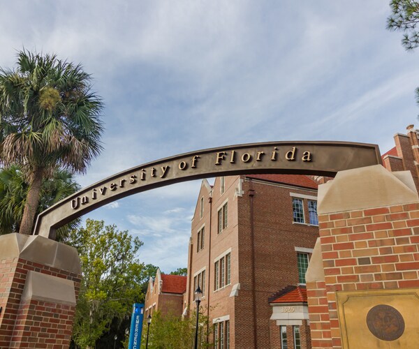 Florida Black Graduates Rushed From Stage After 'Strolling'