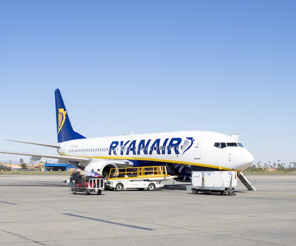 Ryanair Compensation Check Bounces for Lack of Signature