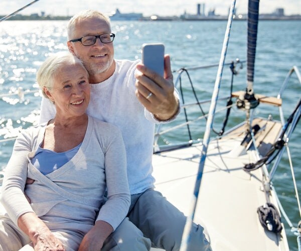 Motley Fool: 5 Top Stocks for Retirees to Buy