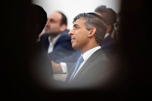 In the Final Days before the UK Election, Rishi Sunak Insists That he Can Stay in Power