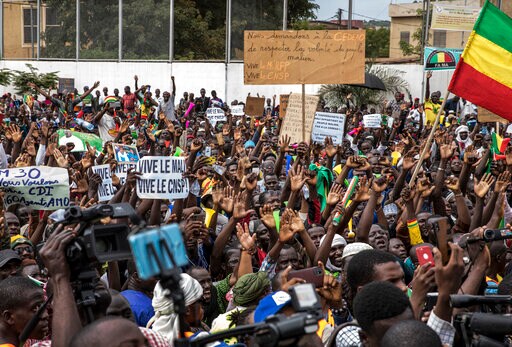 Top West Africa Delegation Goes to Mali to Meet with Junta