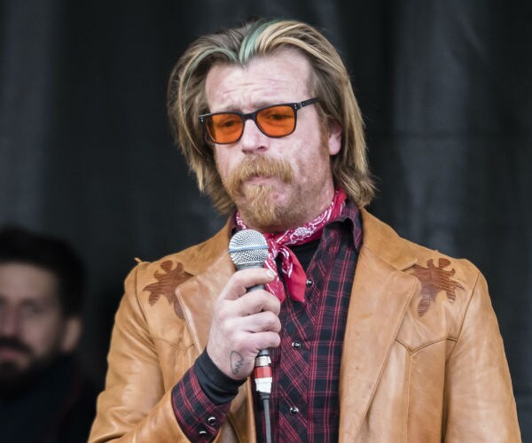 Rocker Who Survived Paris Terror Attack Slams Florida Shooting Survivor: 'Awful Face of Treason'