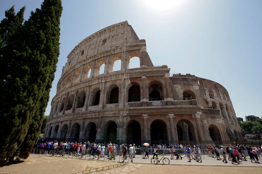Ruling Lets Italy Hunt Abroad for New Colosseum Chief