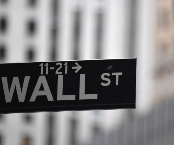 US Stock Futures Dip as Focus Shifts to Economic Data 