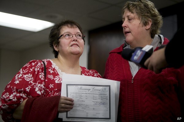 Supreme Court Puts Utah Same-sex Marriage on Hold