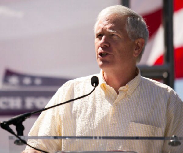 Rep. Mo Brooks: Spending Bill 'Debt Junkie's Dream'