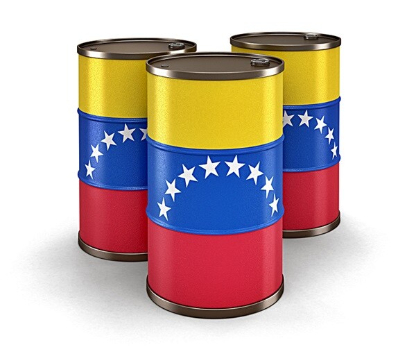 Venezuela Weighs Privatizing Oil as It Faces Economic Freefall