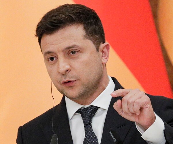 Ukraine's Leader to Talk with Biden on Security, Russian Gas