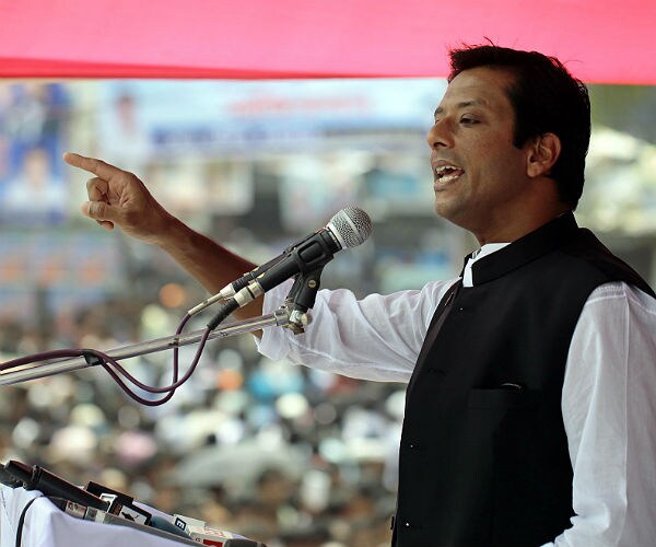 Daily Caller: Hillary Aides Threatened Bangladesh PM's Son to Protect Foundation Donor