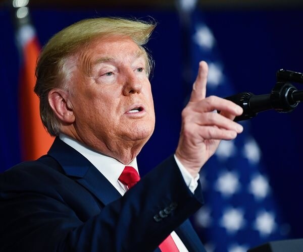 Hedge Fund Manager Singh Calls Trump's Handling of Coronavirus 'Incredible Gift'