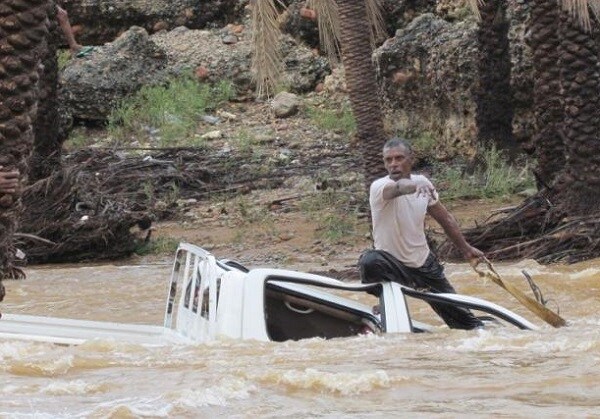 Freak Cyclone Hits Yemen With Hurricane-Force Winds, Floods