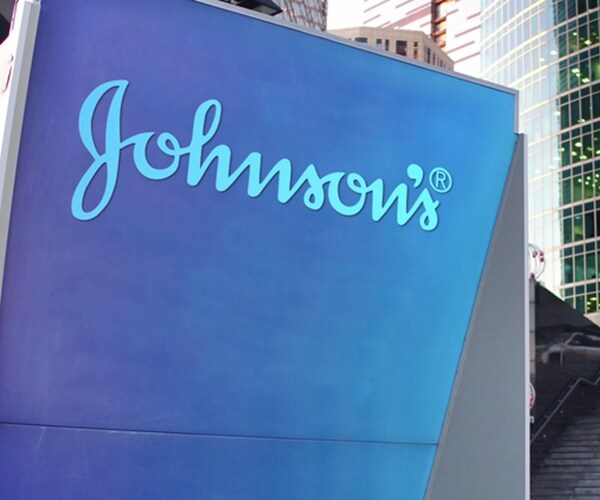 J&J Makes $4 Billion Opioid Offer as Distributors Seek Deal