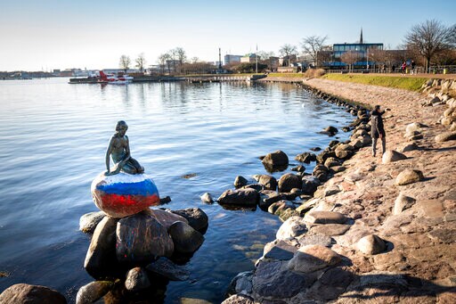 Statue of Little Mermaid Vandalized again in Denmark