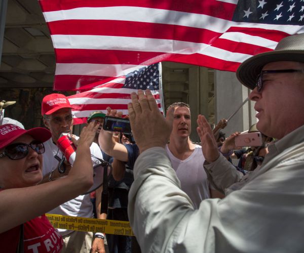 Protestors in Los Angeles Call for Impeachment of President Trump