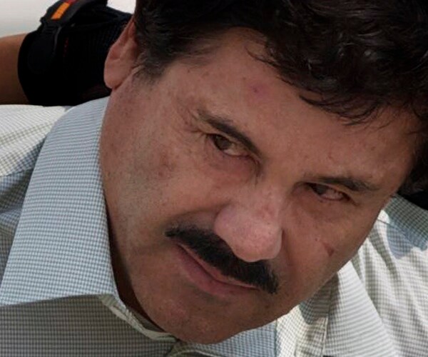 Mexican Drug Lord 'El Chapo' Guzman Extradited to US