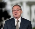 Hassett Says Federal Reserve Can Reject Trump's Views if He Is Chair