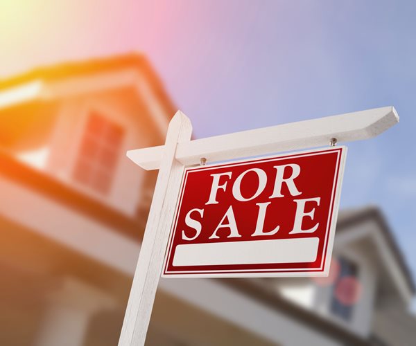 Existing Home Sales Fall for 4th Straight Month 