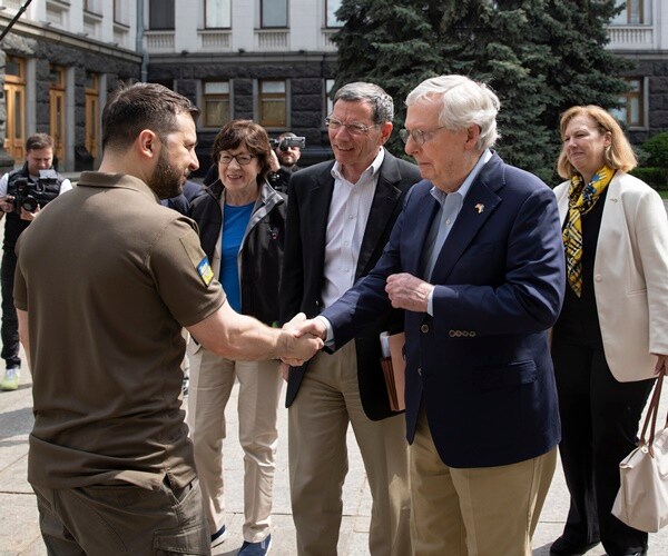 McConnell, GOP Senators to Visit Helsinki Amid NATO Talks