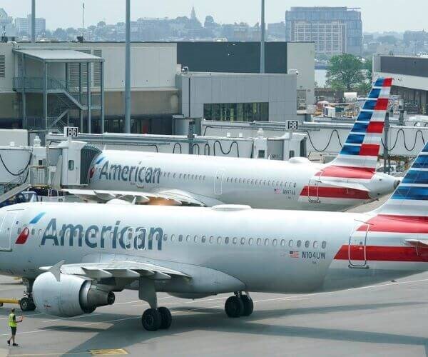 American Air Fuel Cost Warning Eclipses Revenue Forecast