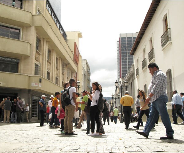 Effect Venezuelan Regime Change With Crippling Sanctions  