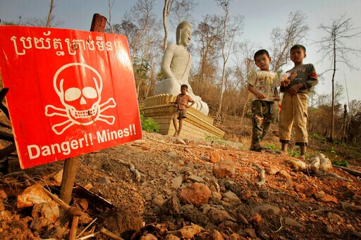Rat Who Detected Land Mines in Cambodia Dies in Retirement