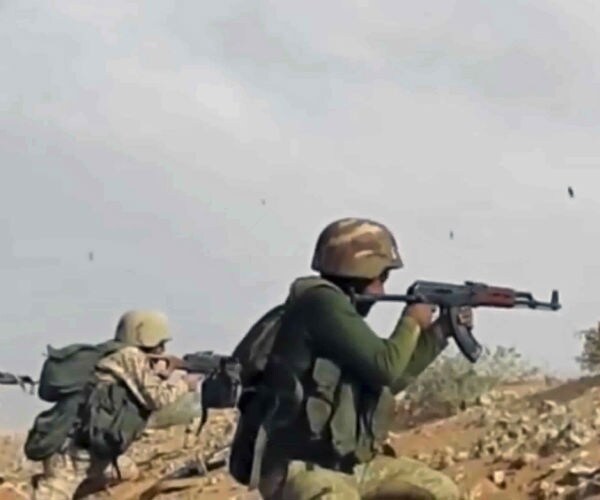 ISIS Militants Evacuate Last Stronghold in Syria to Government