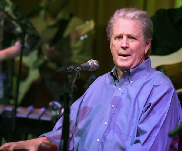 brian wilson plays the piano