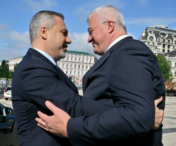 Turkey on Friday proposed hosting a summit with the leaders of Russia, Ukraine, and the United State...