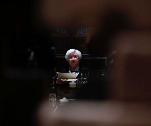 Yellen Urges US-China Cooperation on Economy, Climate