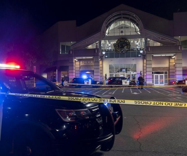2 Shot, Killed at Northern California Mall on Black Friday