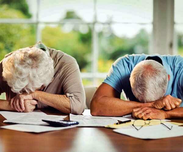 How Retirement Savers Can Survive Market Turmoil