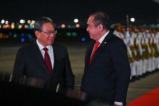 China and Malaysia Are Due to Ink Economic Pacts as Visiting Premier Li Meets with Anwar