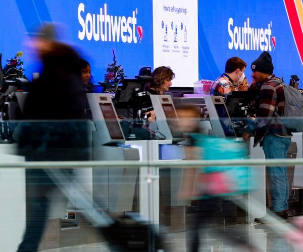 Southwest Air Plans to Return to Normal Operations